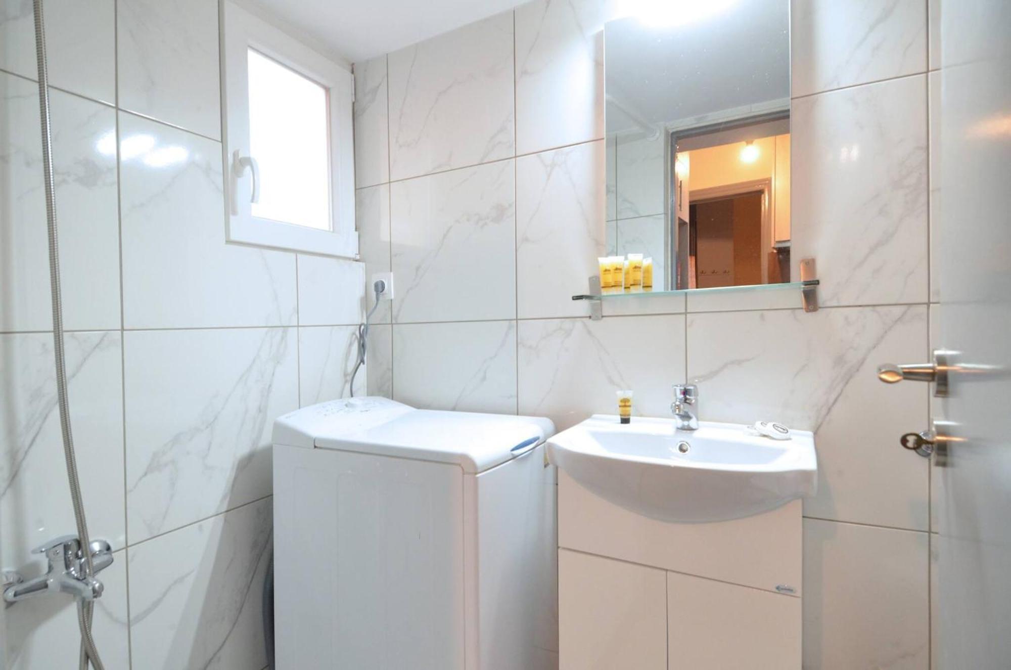 A Minimal Retire At Kypseli With An Amazing View Apartamento Atenas Exterior foto