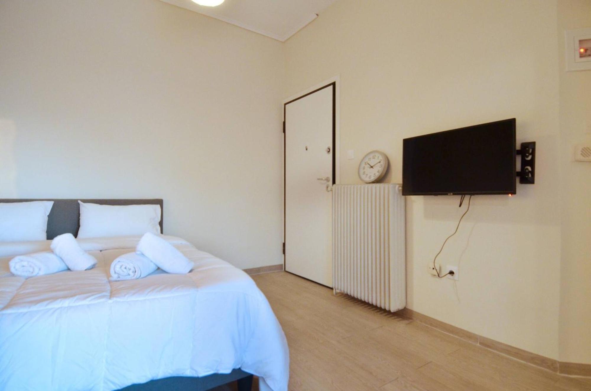 A Minimal Retire At Kypseli With An Amazing View Apartamento Atenas Exterior foto